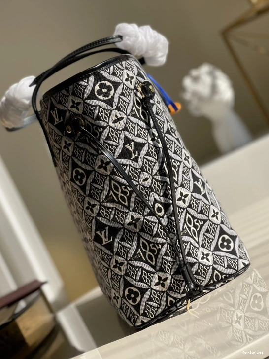 Cheap VUITTON MM NEVERFULL LOUIS 0815